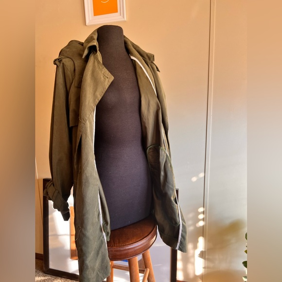 Umgee size large olive green trench coat with hood - Picture 2 of 6